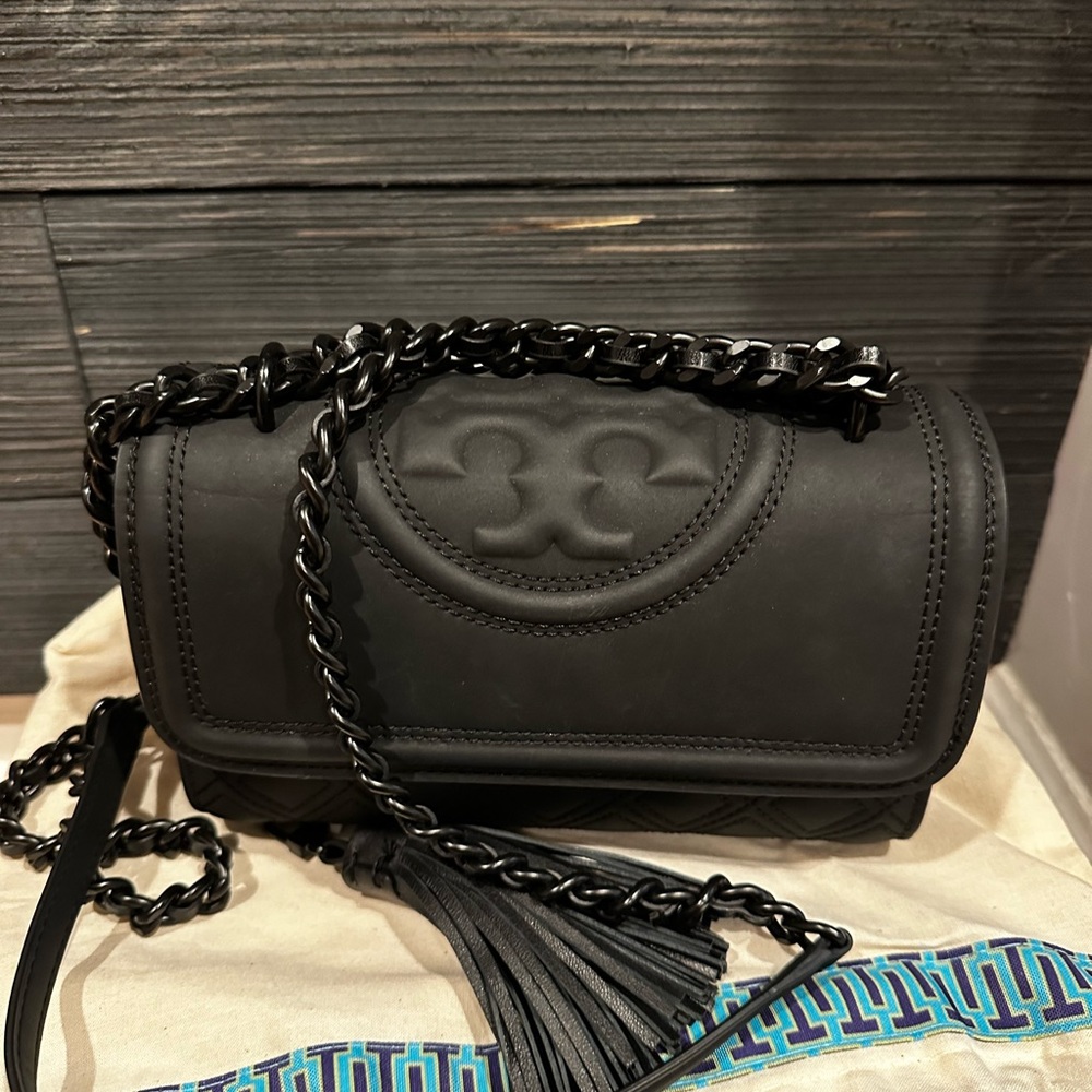 AUTHENTIC TORY BURCH FLEMING MATTE CONVERTIBLE SHOULDER BAG